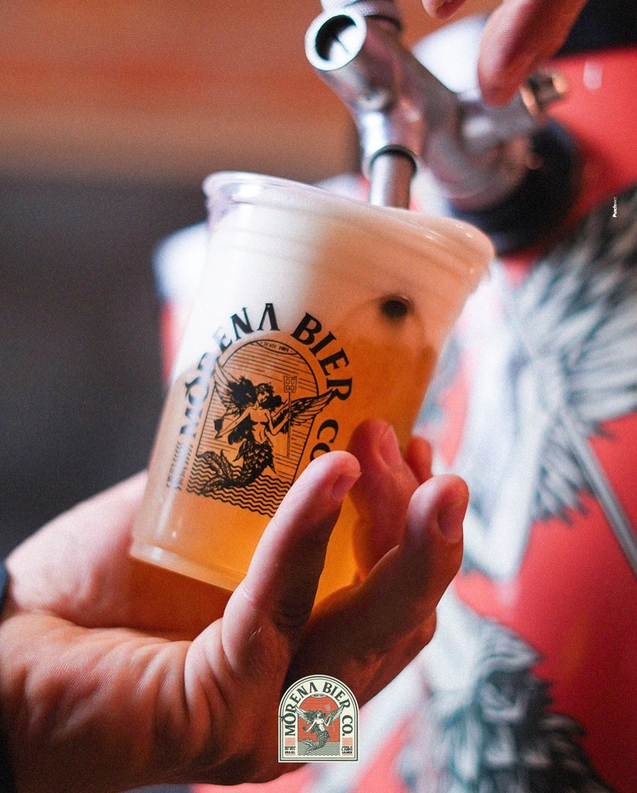Chopp Pilsen Morena Bier sendo servido na torneira